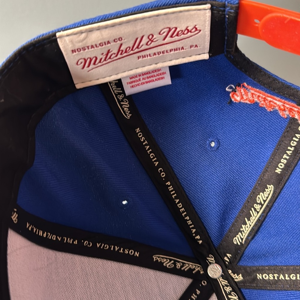 NY Knicks Mitchell & Ness Cap - Picture 6 of 8